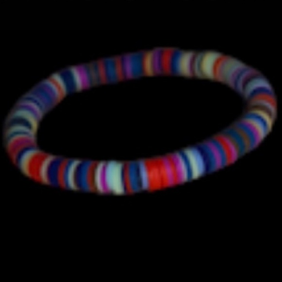 BRACELET. Splash of summer/multicolored clay disc stretch bracelet. - Picture 10 of 10